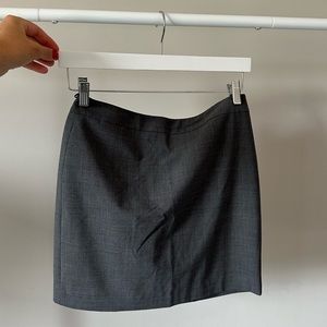 EUC Aritzia Babaton stretchy wool mini skirt